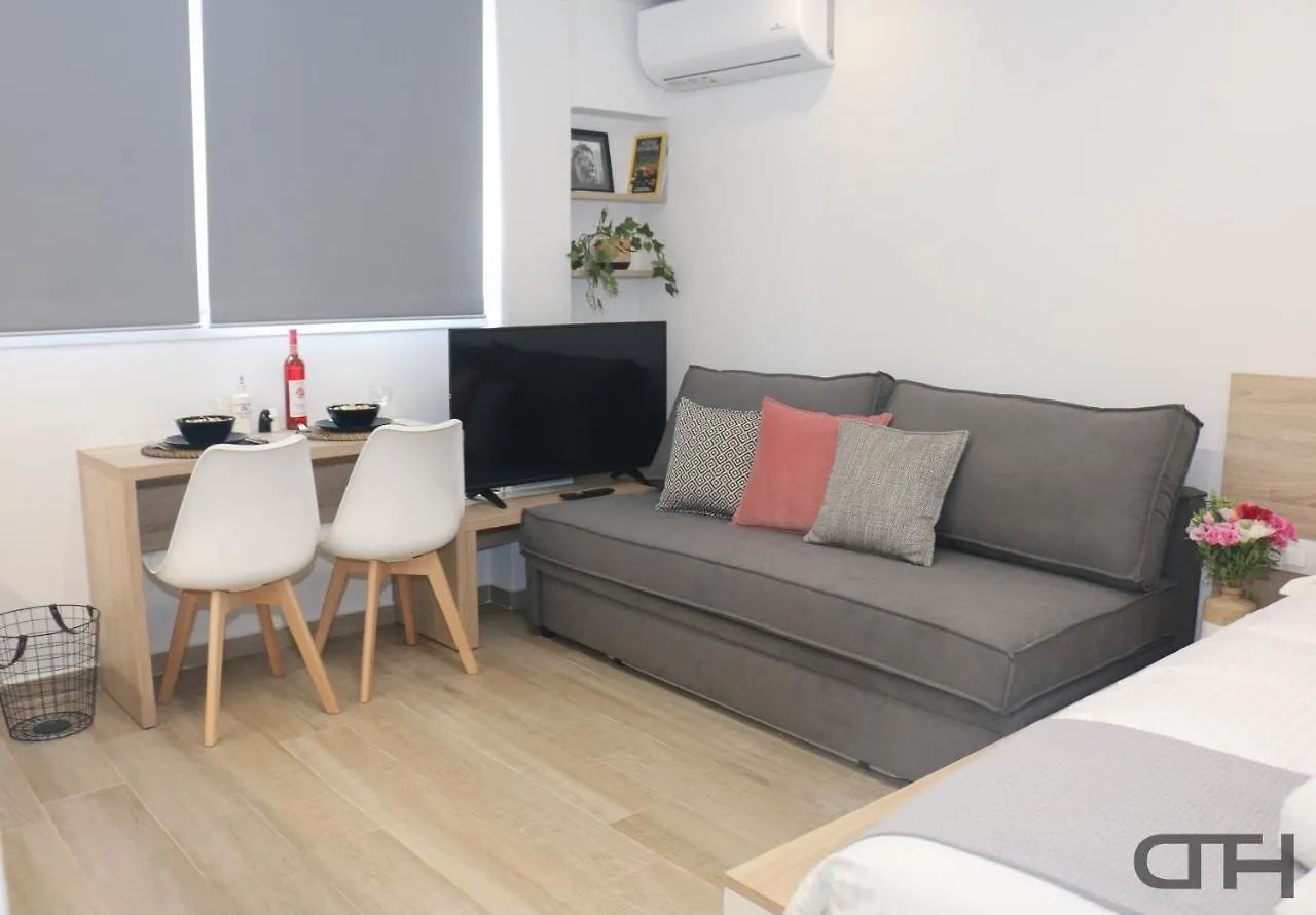 New Deluxe Studio 4 Downtown Thessaloniki- Fully Equiped 0*, Thessaloniki Greece